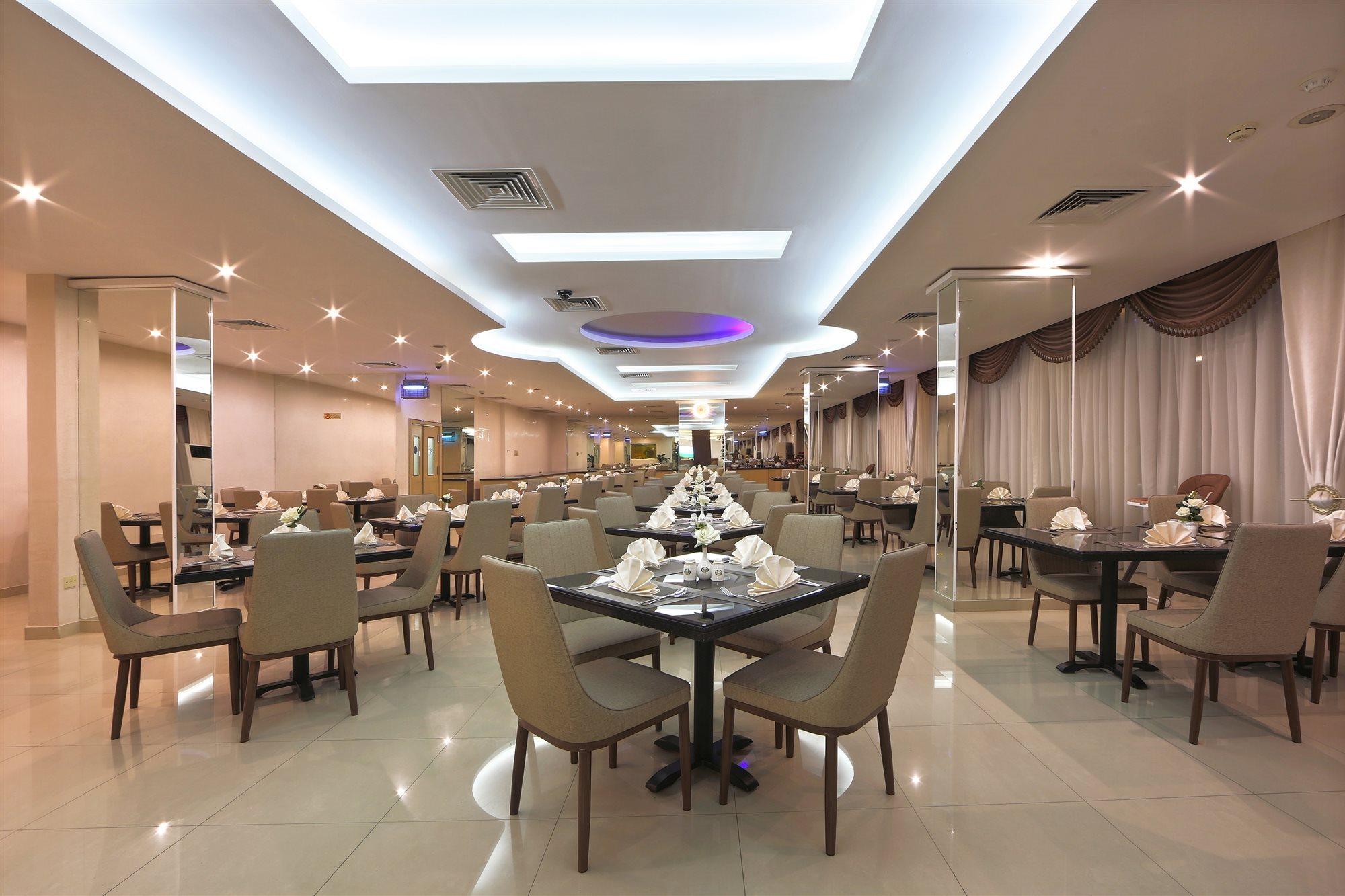 שארג'ה Nova Park Hotel מראה חיצוני תמונה