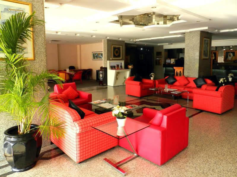 שארג'ה Nova Park Hotel מראה חיצוני תמונה