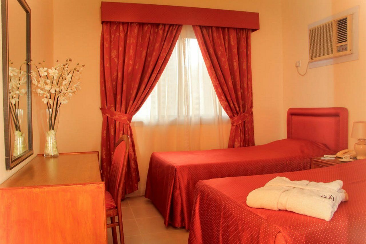 שארג'ה Nova Park Hotel מראה חיצוני תמונה