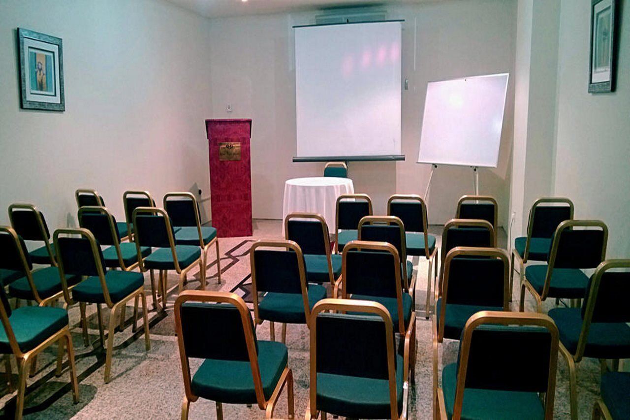 שארג'ה Nova Park Hotel מראה חיצוני תמונה